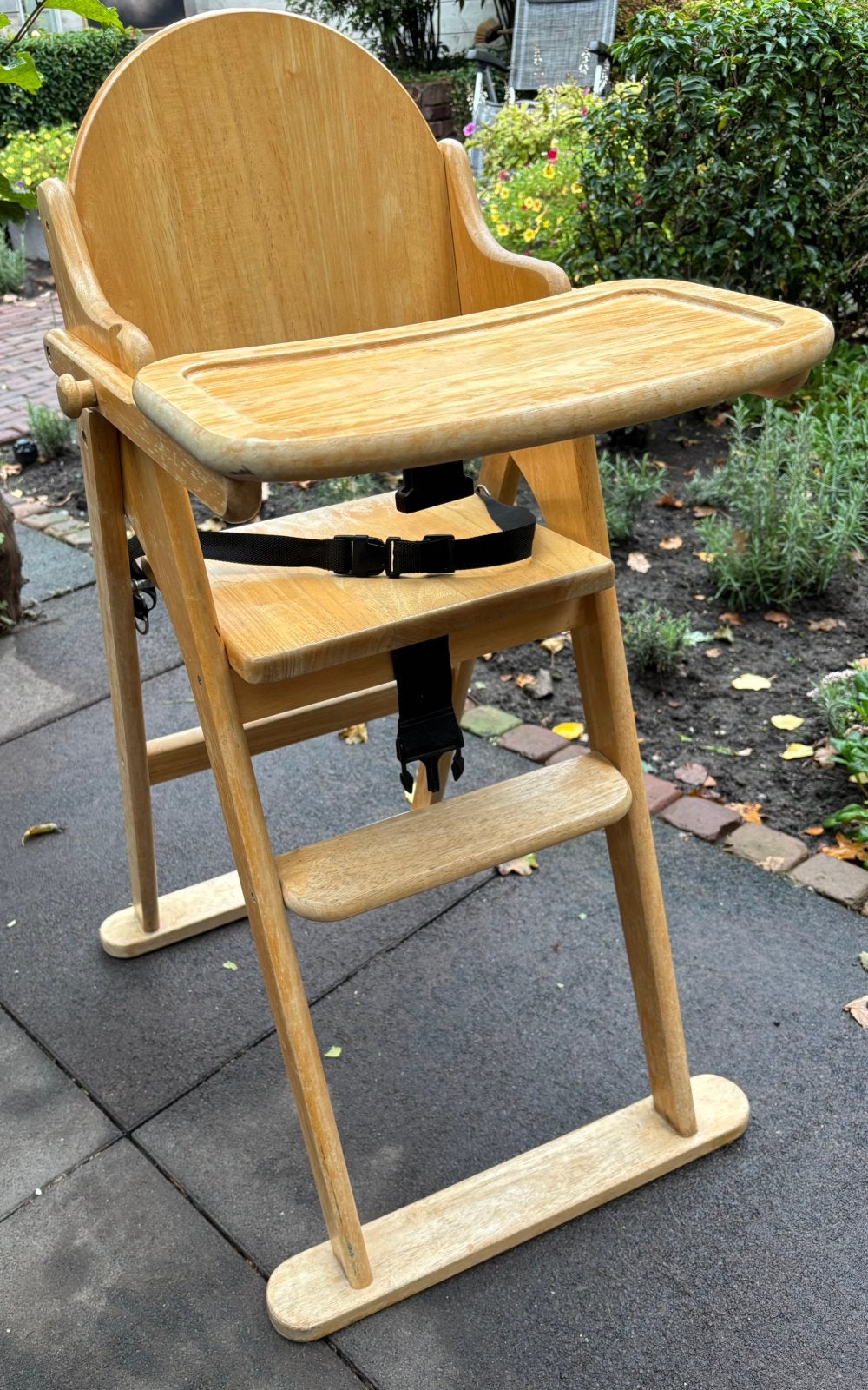 Inklapbare houten kinderstoel, Kinderen en Baby's, Ophalen, Gebruikt, Inklapstoel, Afneembaar eetblad