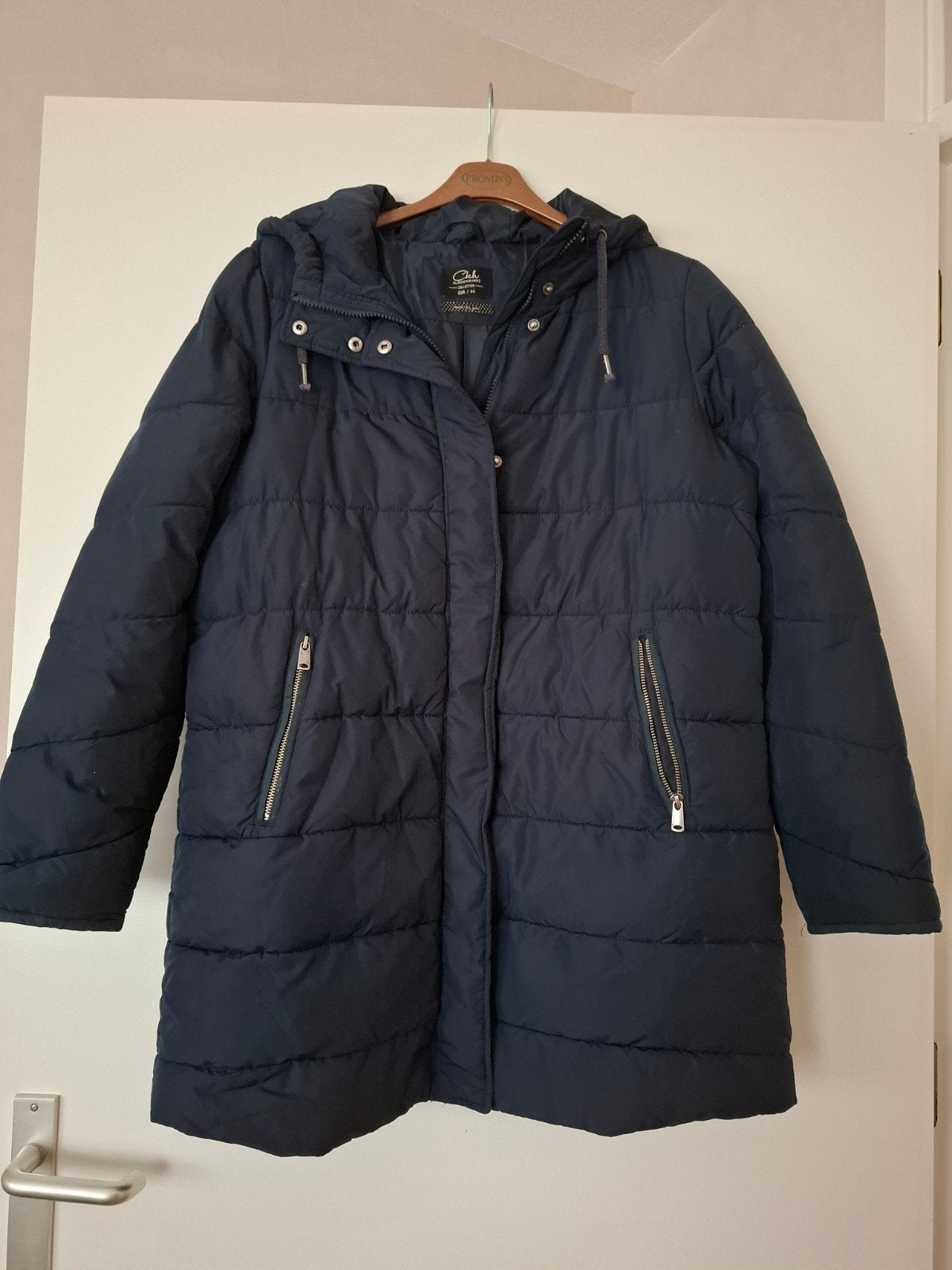 dames winterjas mt 44, Zwart, Maat 42/44 (L), Ophalen of Verzenden, Gedragen