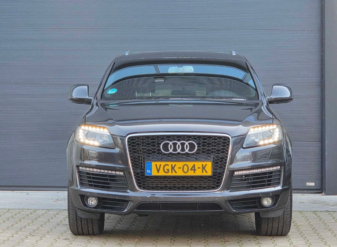 Audi Q7 4,2 V8 lpg 2005 Grijs kenteken, Auto's, Bestelauto's, 8 cilinders, 350 pk, Te koop, 750 kg