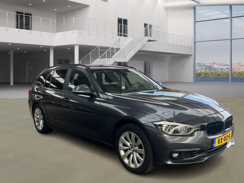 BMW 3-serie Touring 318i Corporate Lease Executive AUTOMAAT, Auto's, Automaat, Dealer onderhouden, Gebruikt, Euro 6