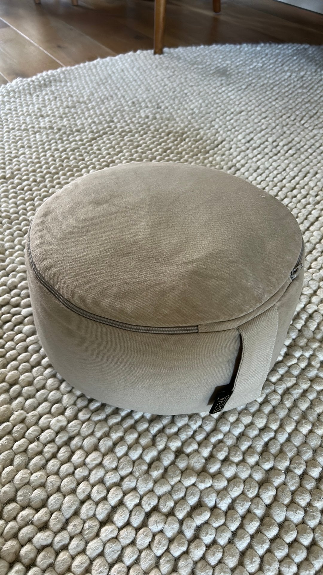 Deva Yoga meditatiekussen warm grey / beige  nieuw!, Sport en Fitness, Ophalen of Verzenden, Nieuw, Yoga-accessoire