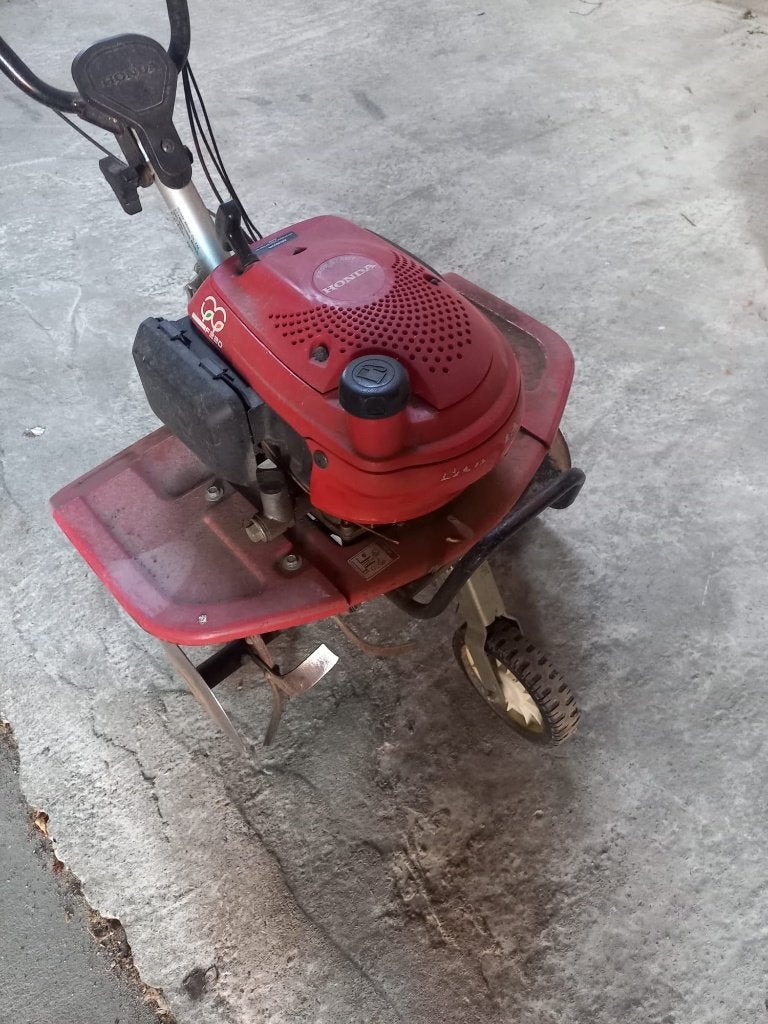 Grondfrees, Doe-het-zelf en Verbouw, Ophalen, Zo goed als nieuw, Tuinfrees, Benzine