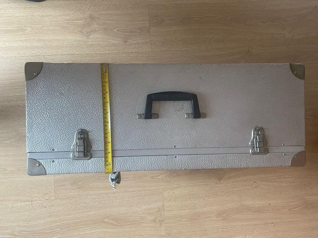 Aluminium gedekt koffer, Ophalen, Gebruikt