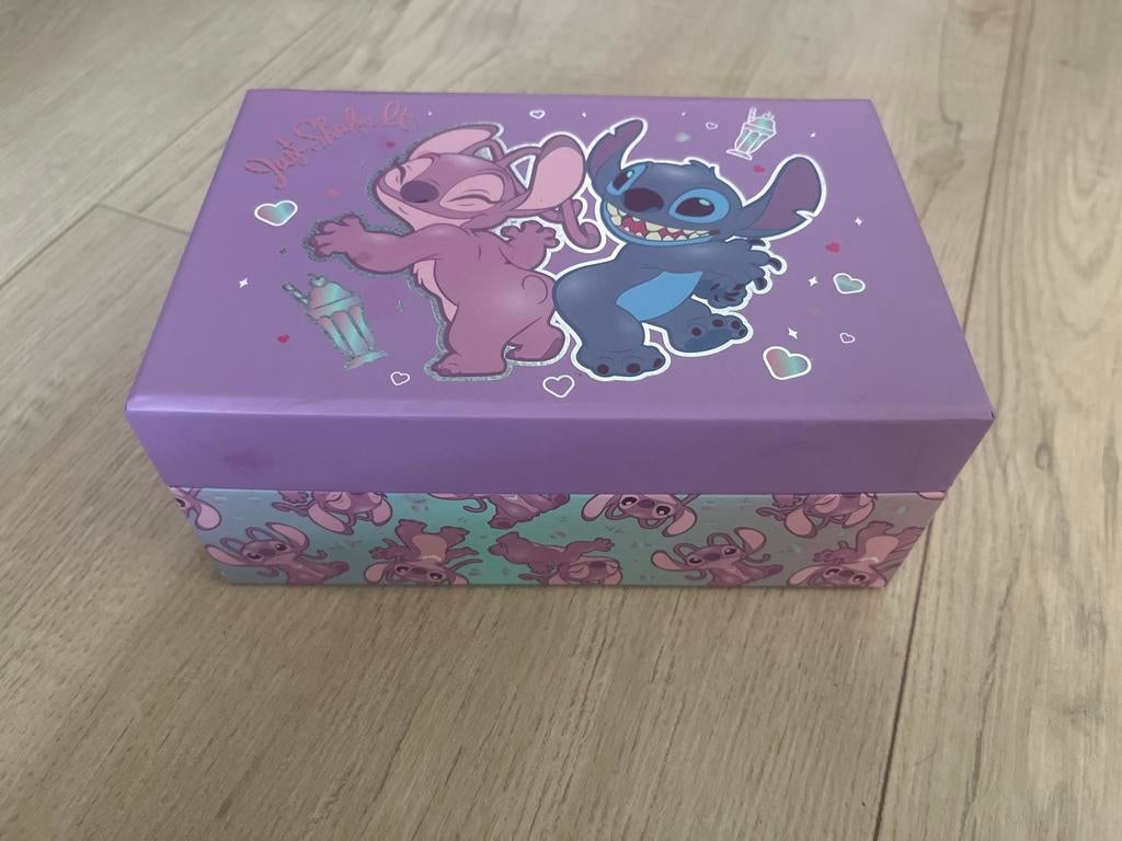 Disney Stitch & Angel Bewaardoos - Zo goed als nieuw, Ophalen of Verzenden, Overige figuren, Zo goed als nieuw, Overige typen