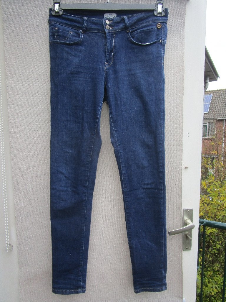 Spijkerbroek DIDI mt  38/40, Kleding | Dames, Didi, Zo goed als nieuw, W30 - W32 (confectie 38/40), Verzenden