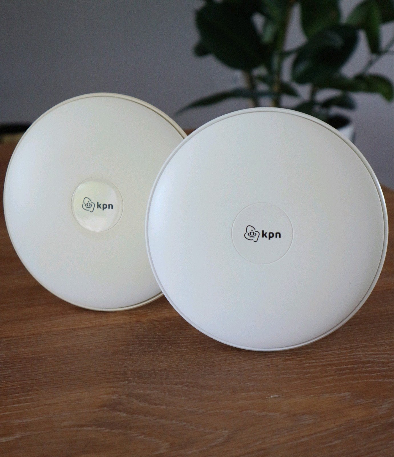 KPN SuperWifi-versterkers. Wit en rond. Twee stuks
Werken, Ophalen of Verzenden, Zo goed als nieuw, KPN SuperWiFi