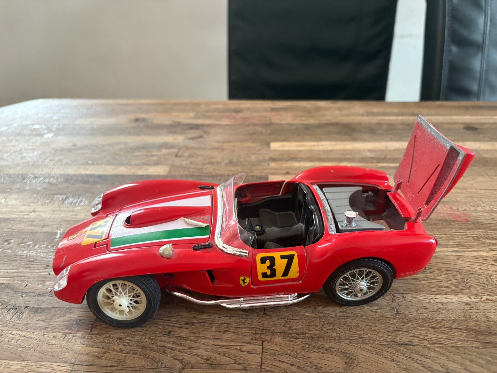 Bburago Ferrari 250 Testa Rossa (1957), Hobby en Vrije tijd, Ophalen, Gebruikt, Bburago