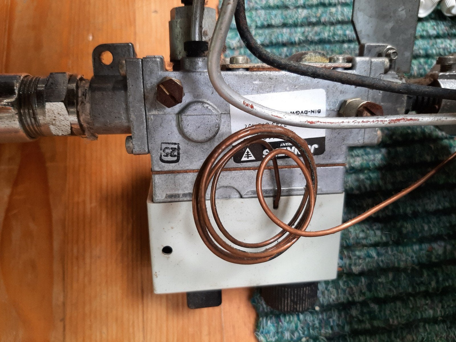 Oude Junkers CR610 Gasheater - Compact en Functioneel, Ophalen, Gebruikt, Gas, Hangend