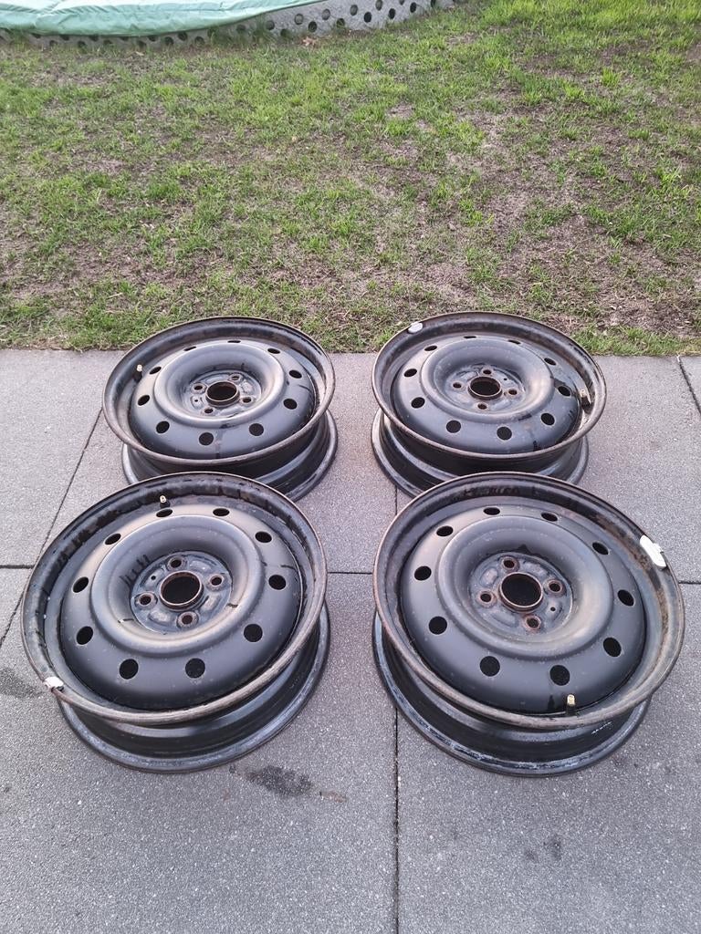 Suzuki Swift (2005-2010) velgen 15 inch, Ophalen, Gebruikt, 15 inch, Velg(en)