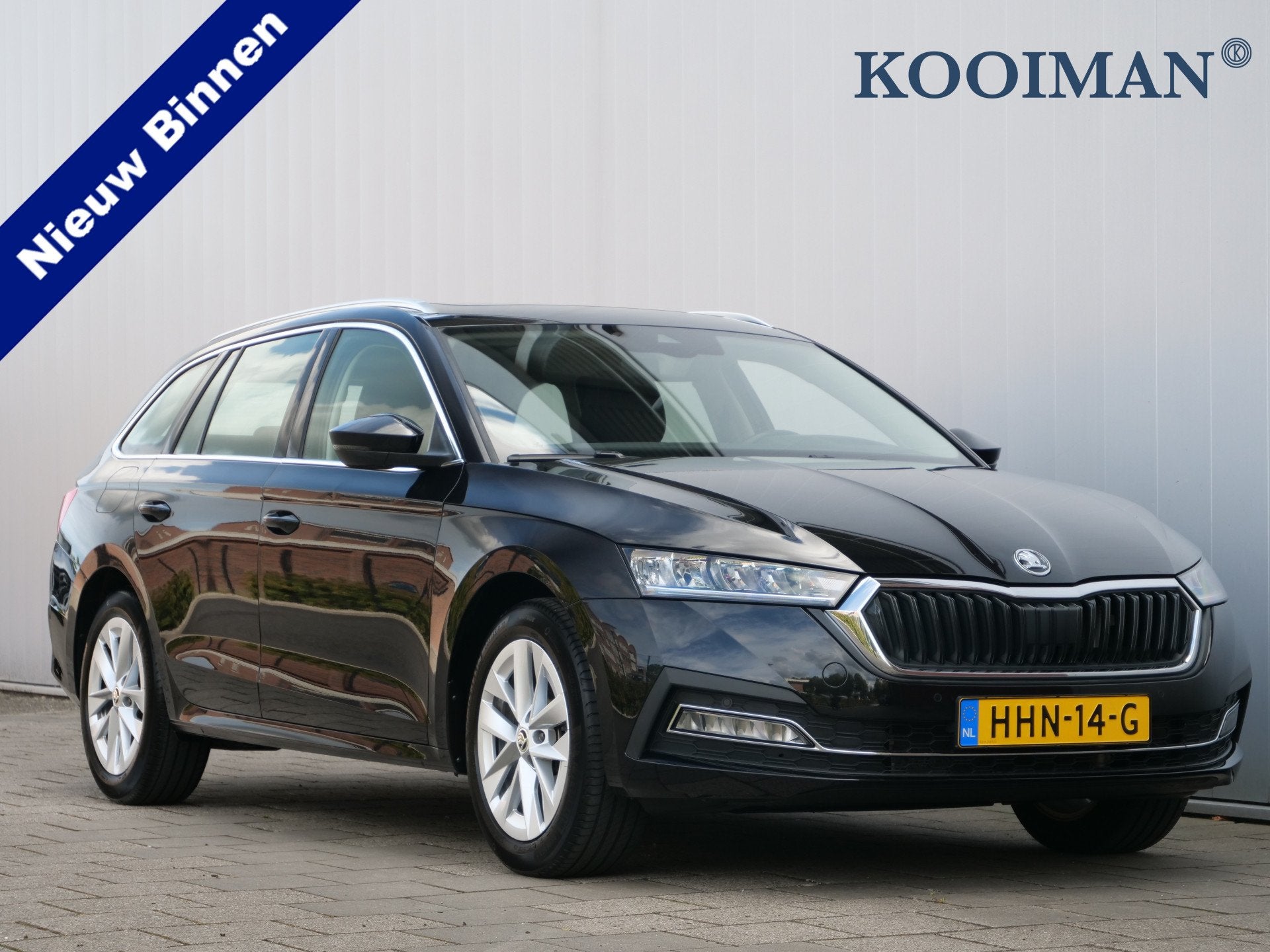 Skoda Octavia Combi 1.5 e-TSI Business 150 Pk Automaat Navi, Auto's, Stof, 4 cilinders, 150 pk, Automatische klimaatregeling
