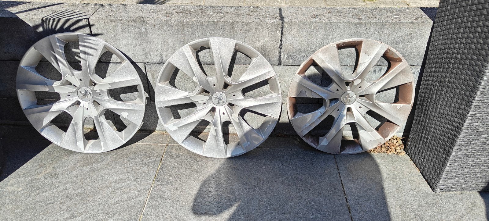 3 x Peugeot gebruikte wieldoppen, Ophalen of Verzenden, Gebruikt