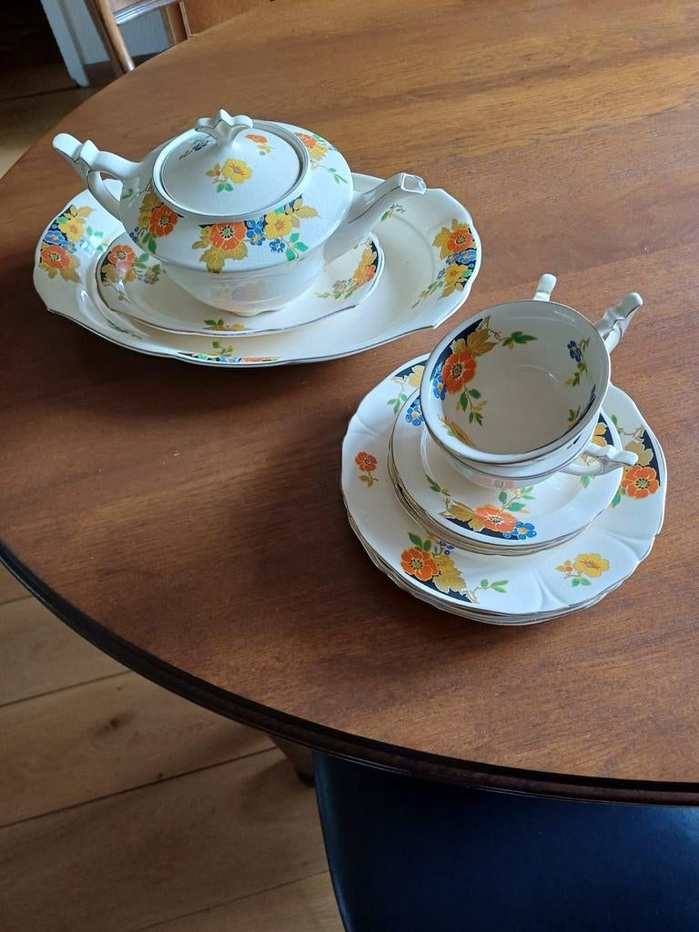 Mooi oud fleurig servies!, Ophalen