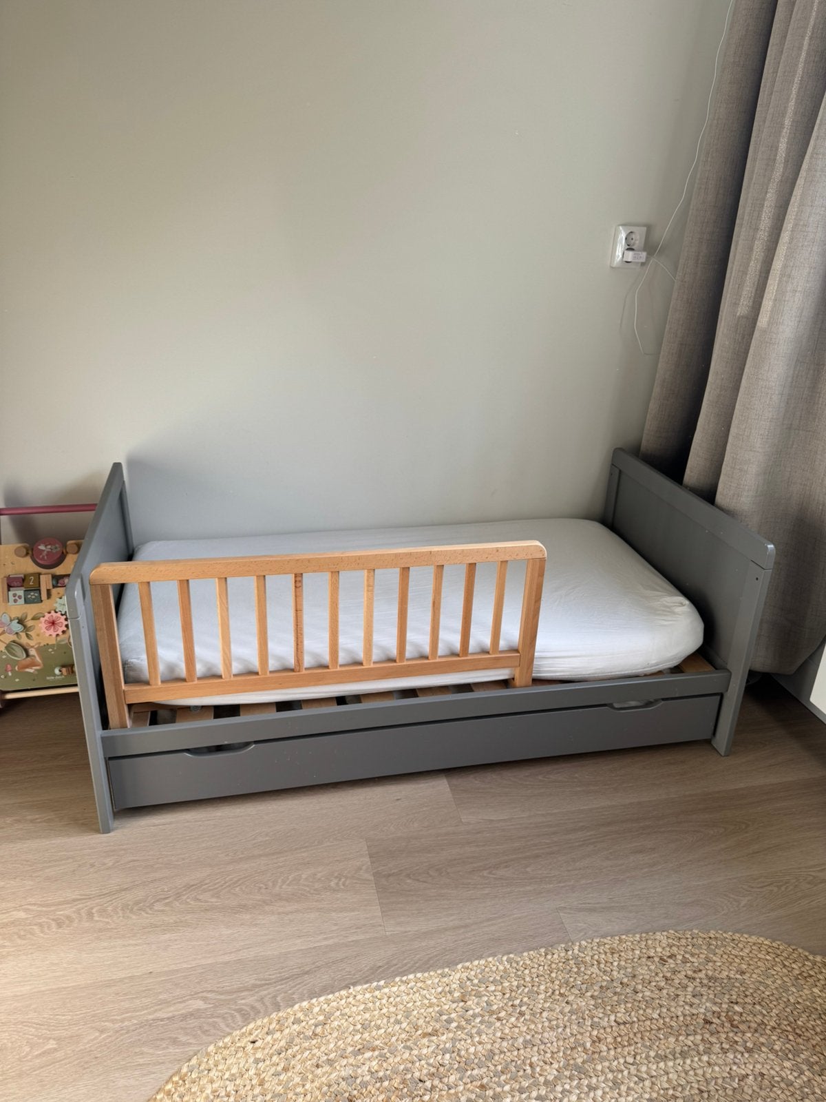 Doorgroeiledikant, onderlade en bedhek Petite Amelie 140x70, Ophalen, Gebruikt, 70 tot 85 cm, 140 tot 160 cm