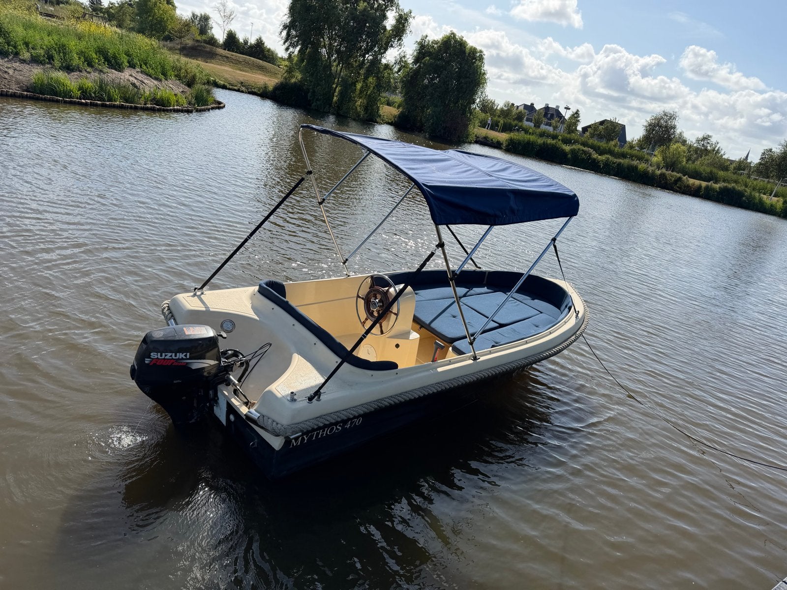 Mythos 470 Sloep met Suzuki buitenboordmotor, Watersport en Boten, Overige merken, Gebruikt, Buitenboordmotor, Biminitop