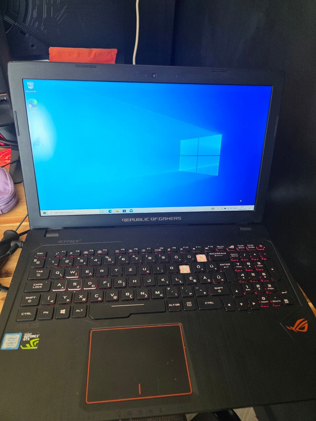 ASUS ROG GL553V Gaming Laptop QWERTZ + Lader, Gebruikt, 2 tot 3 Ghz, Qwerty, ASUS