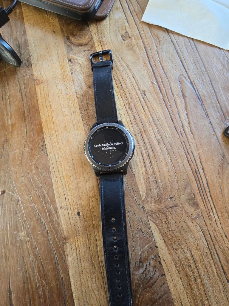 Samsung S3 Frontier Smartwatch - Goede staat, incl. oplader, Ophalen, Gebruikt