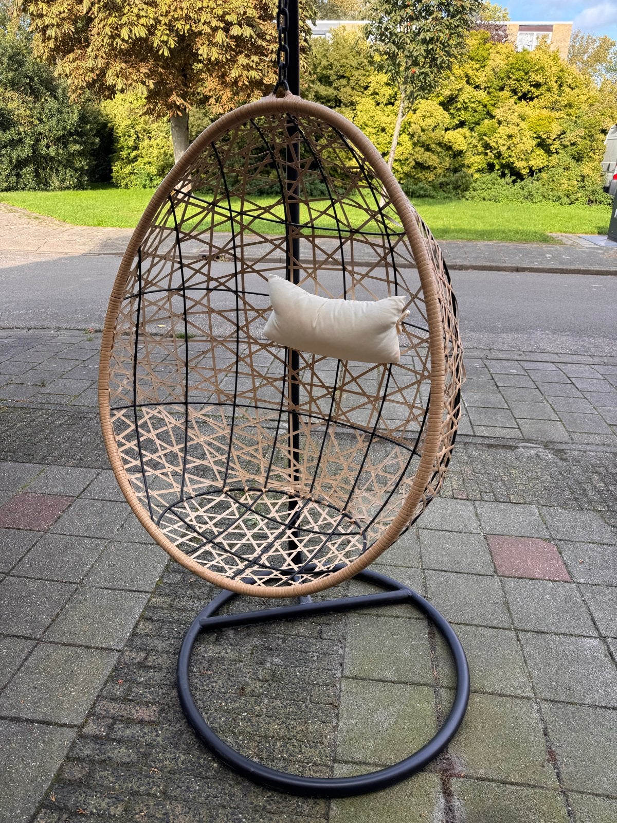 Hangstoel Xenos - prima staat - zonder kussen, Ophalen, Zo goed als nieuw, Eén