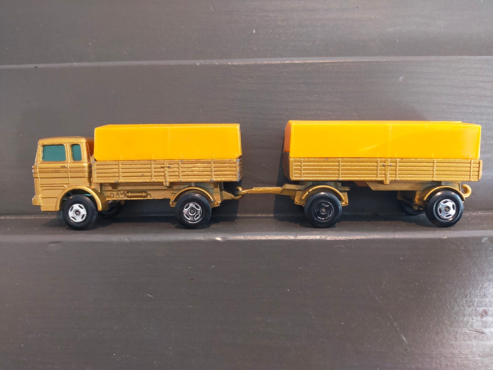 Lesney Matchbox MB 1 Mercedes en MB 2 aanhanger., Ophalen of Verzenden, Gebruikt, Bus of Vrachtwagen, Lesney