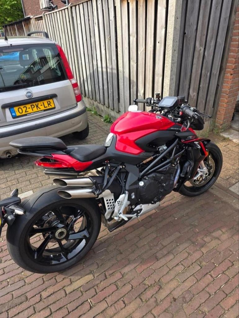 MV Agusta Brutale 1000 - Snelste naked bike, Motoren, Particulier, Naked bike