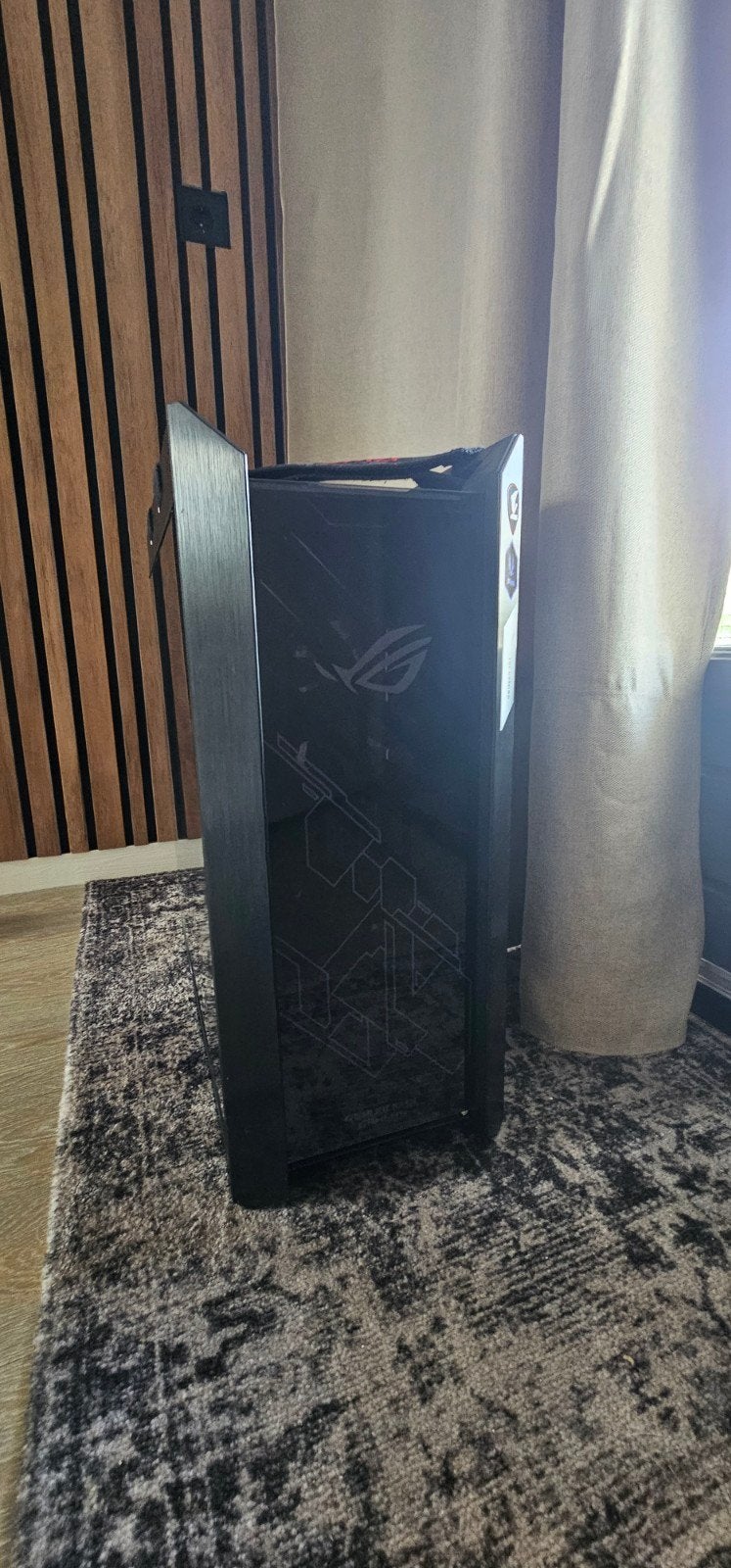 Computer case: ASUS ROG Strix Helios GX601, Computers en Software, Computerbehuizingen, Ophalen, Gebruikt