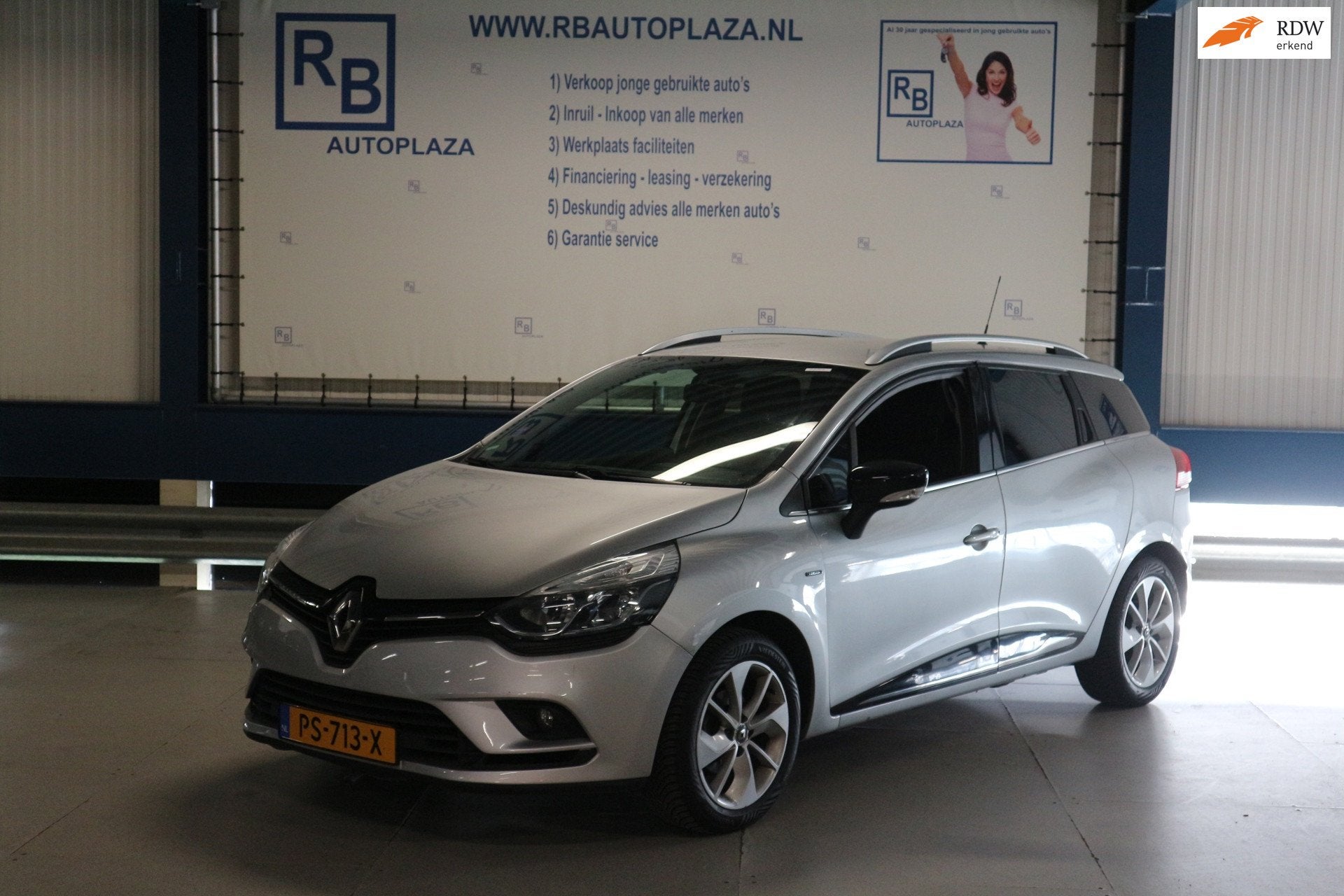 Renault Clio Estate 0.9 TCe Limited / BASS REFLEX / FACELIFT, Voorwielaandrijving, 898 cc, 1063 kg, Gebruikt