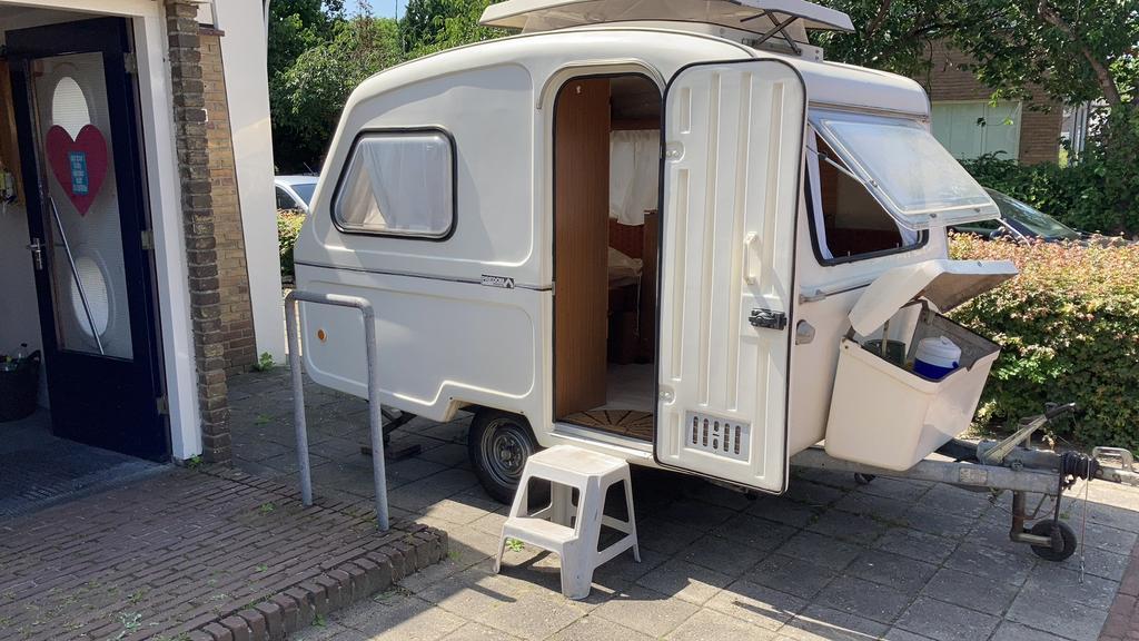 Predom N126 caravan, Caravans en Kamperen, Caravans, Particulier, tot en met 3, 500 - 750 kg, Kleine zit, Predom, Gascomfoor, Hefdak
