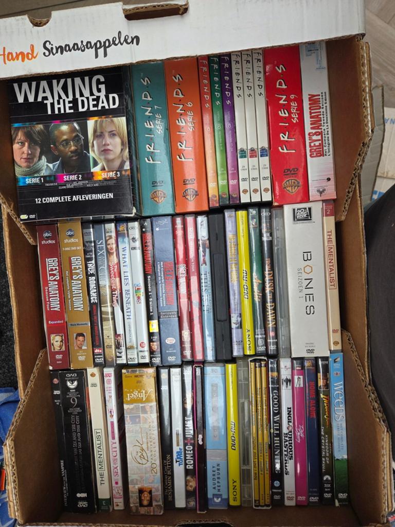 Grote collectie DVD's: series en films (o.a. Friends, GoT), Gebruikt, Vanaf 16 jaar, Ophalen of Verzenden, Boxset