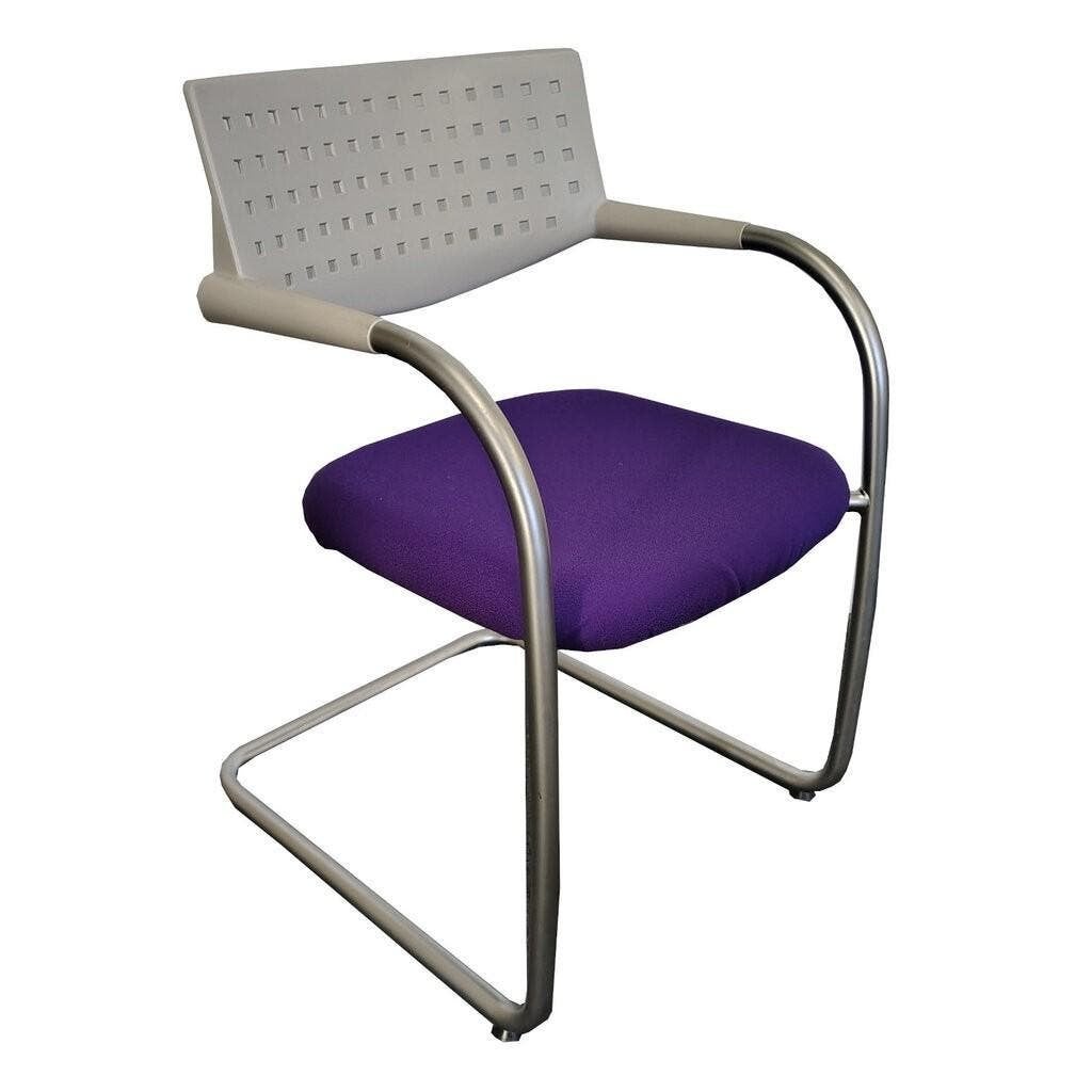 Vitra Visavis Slede Vergaderstoel Wit Paars Aluminium, Kunststof, Gebruikt, Overige kleuren, Ophalen of Verzenden