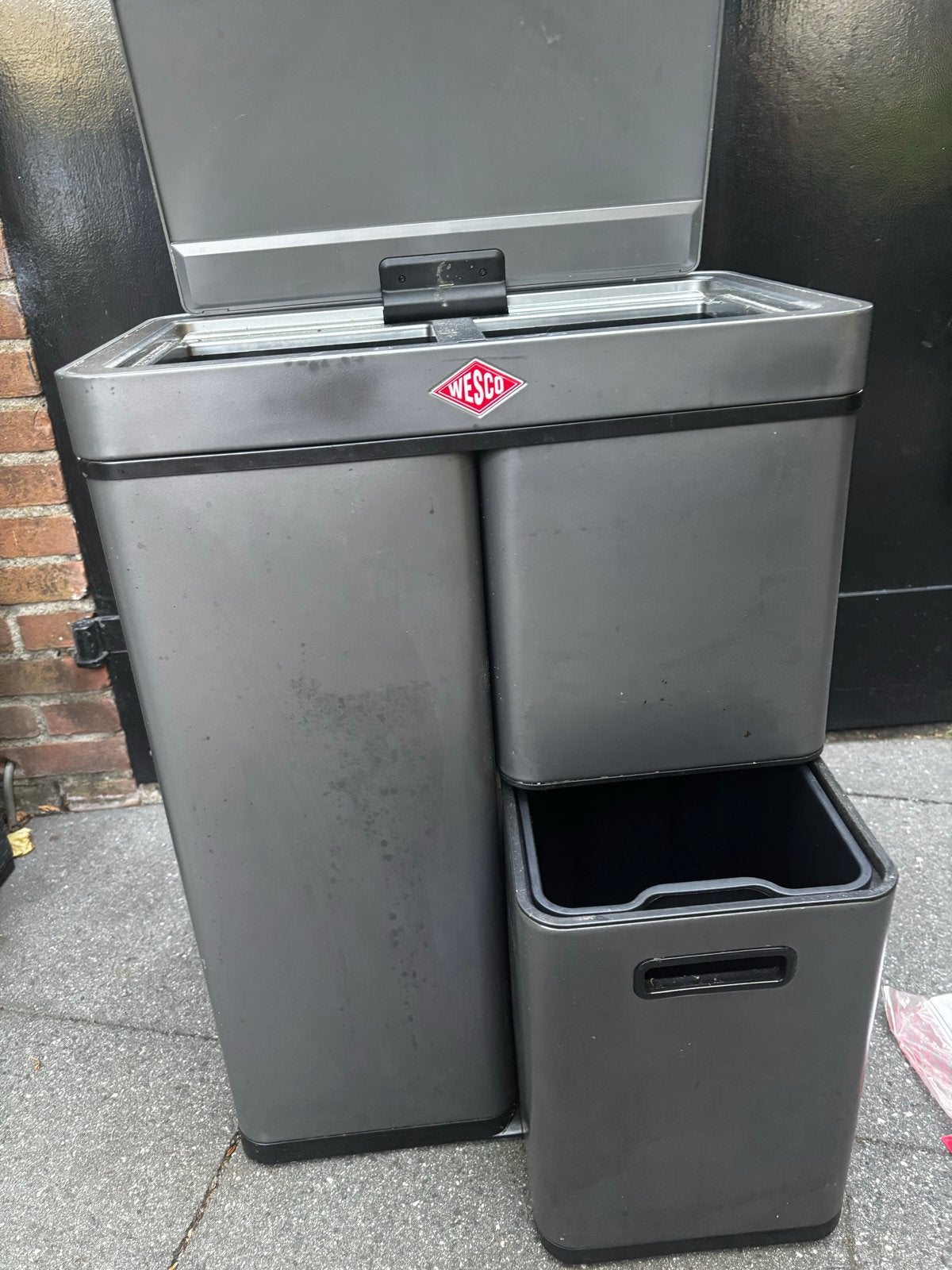 Wesco afvalemmer met sensor - sensor moet hersteld worden, Ophalen, Gebruikt, 40 liter of meer, 75 – 100