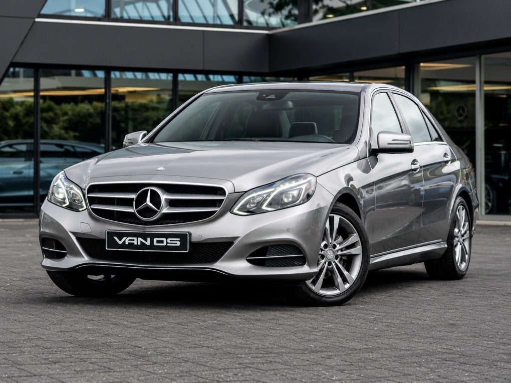 Mercedes-Benz E-Klasse 220 CDI Ambition Avantgarde | Trekhaa, Euro 5, Achterwielaandrijving, Gebruikt, 4 cilinders