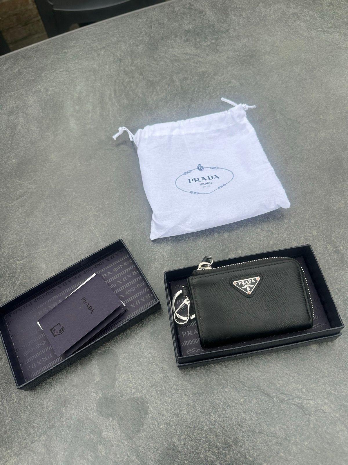 Prada Sleuteletui / Muntportemonnee Zwart Leer, Overige merken, Zwart, Ophalen of Verzenden, Zo goed als nieuw
