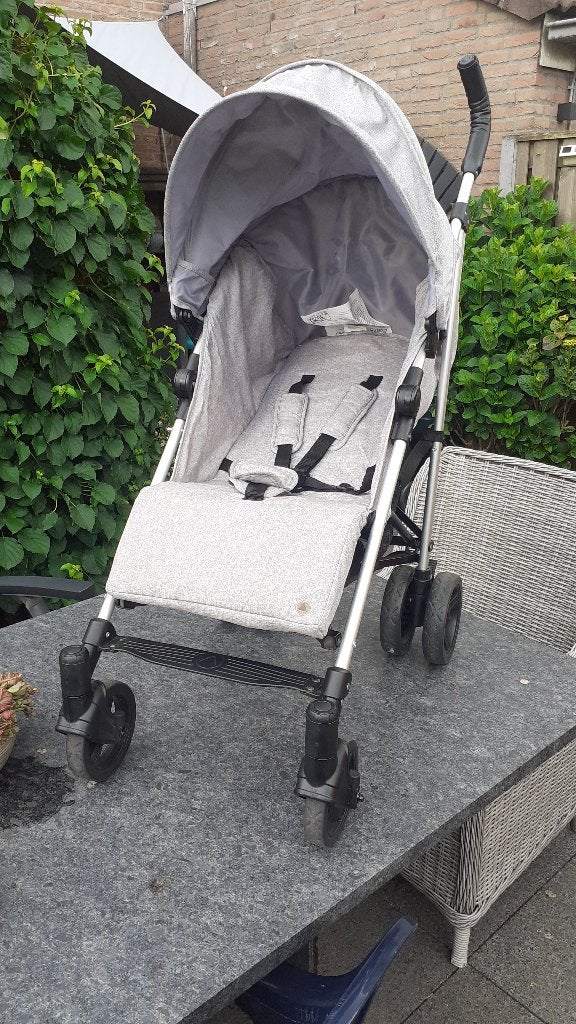 buggy, Kinderen en Baby's, Buggy's, Ophalen, Zo goed als nieuw, Overige merken, Verstelbare rugleuning