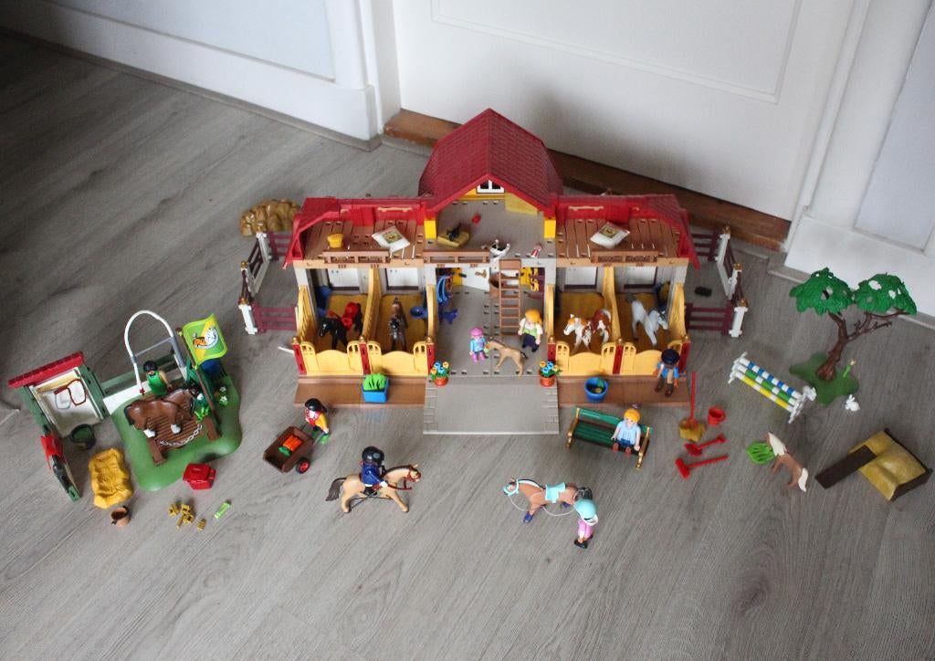 zeer mooie complete set paarden manege wasplaats veel extras, Ophalen of Verzenden, Zo goed als nieuw, Complete set