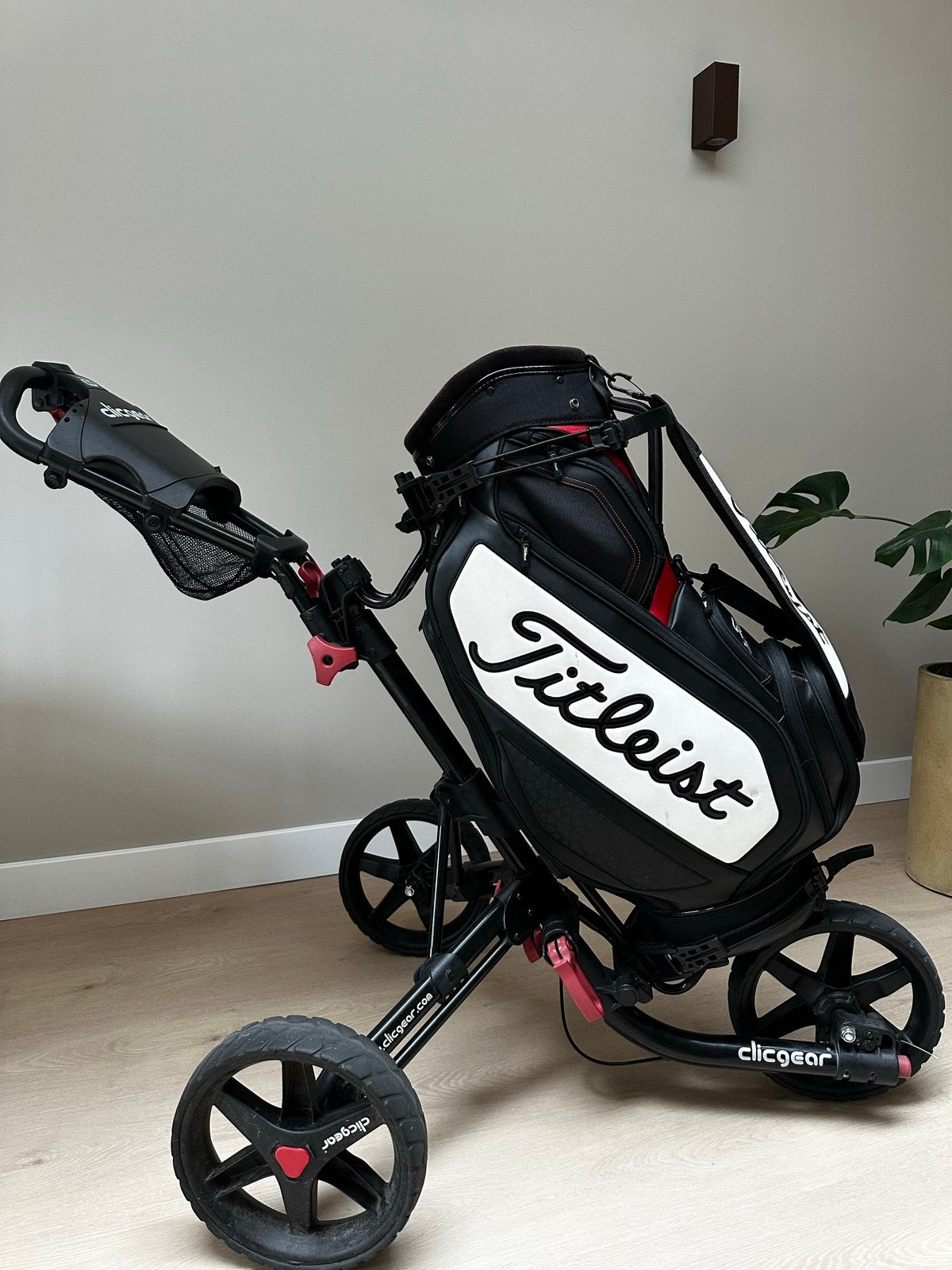 Titleist midsize tour bag met Clicgear golftrolley - zgan, Ophalen of Verzenden, Zo goed als nieuw, Tas, Overige merken