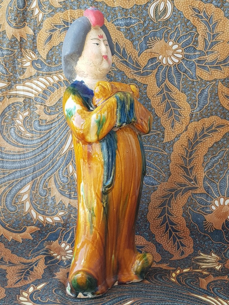 Prachtig zwaar oud Chinees terracotta beeld van een vrouw., Steen/keramiek, Handgemaakt, Ophalen of Verzenden, China