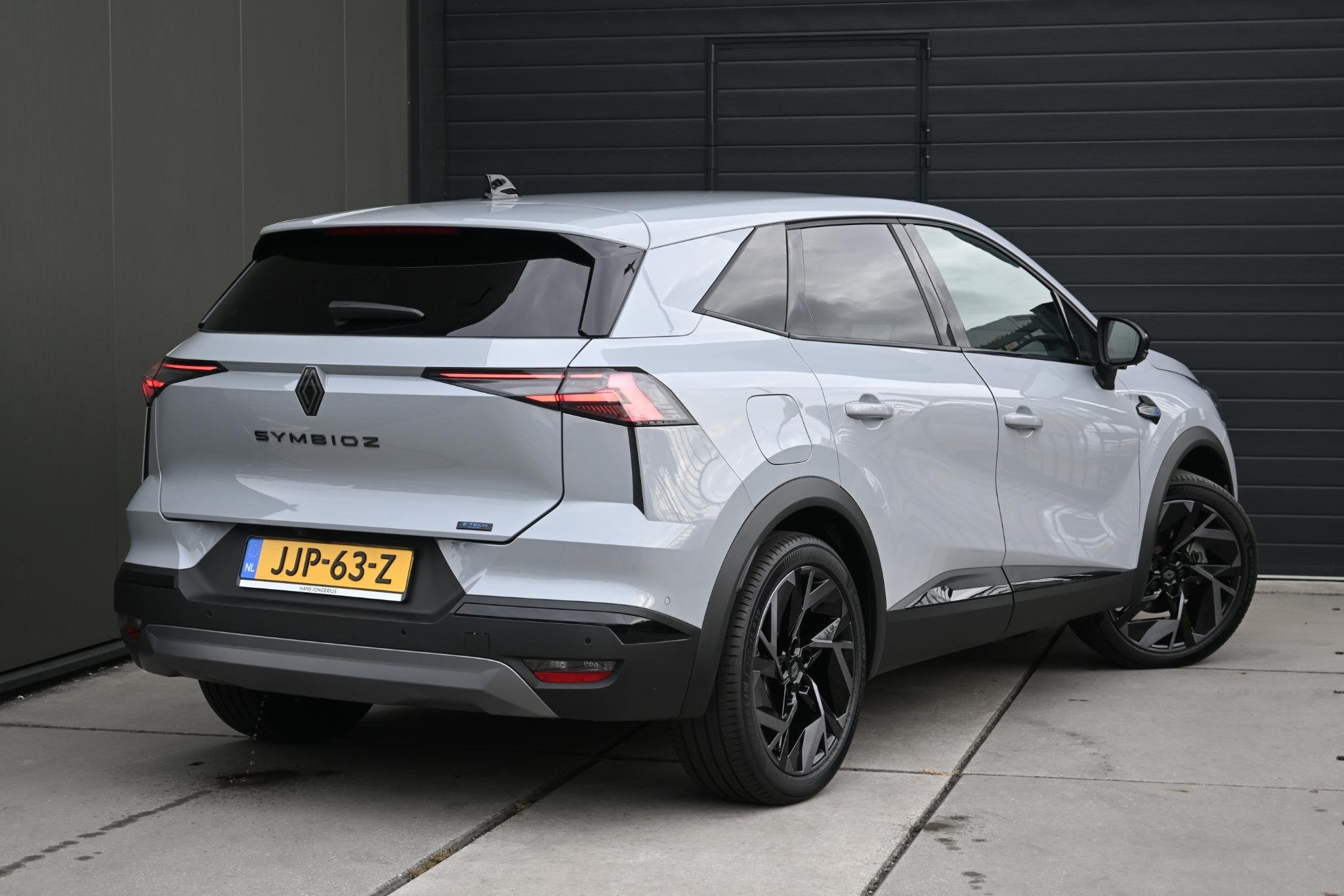 Renault Symbioz E-Tech full hybrid 145 esprit Alpine | AUTOM, Auto's, 745 kg, Gebruikt, Bedrijf, Automatische klimaatregeling