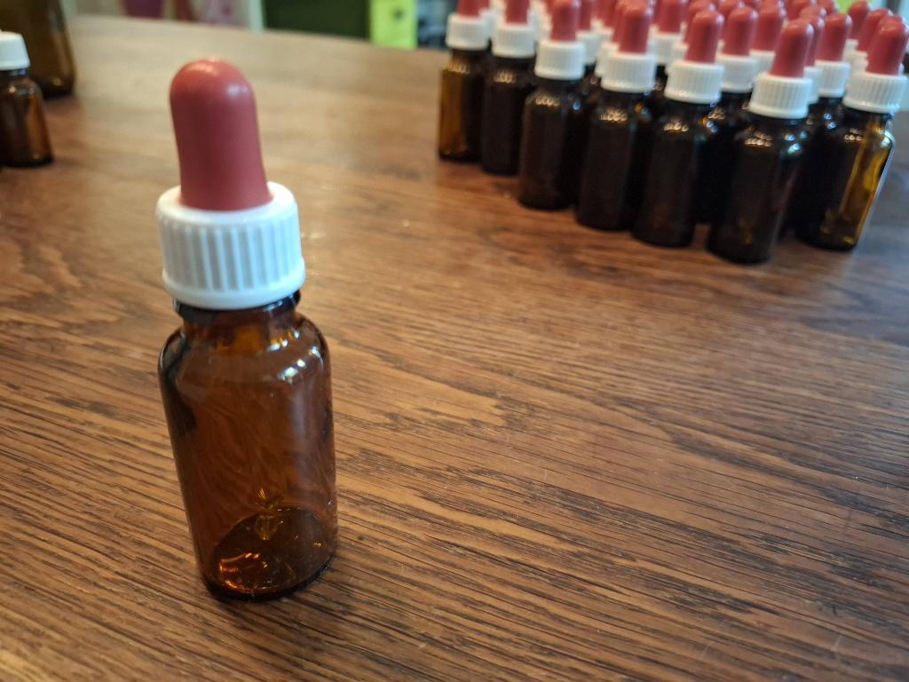 100 bruine pipetflesjes 20 ml, Ophalen, Nieuw