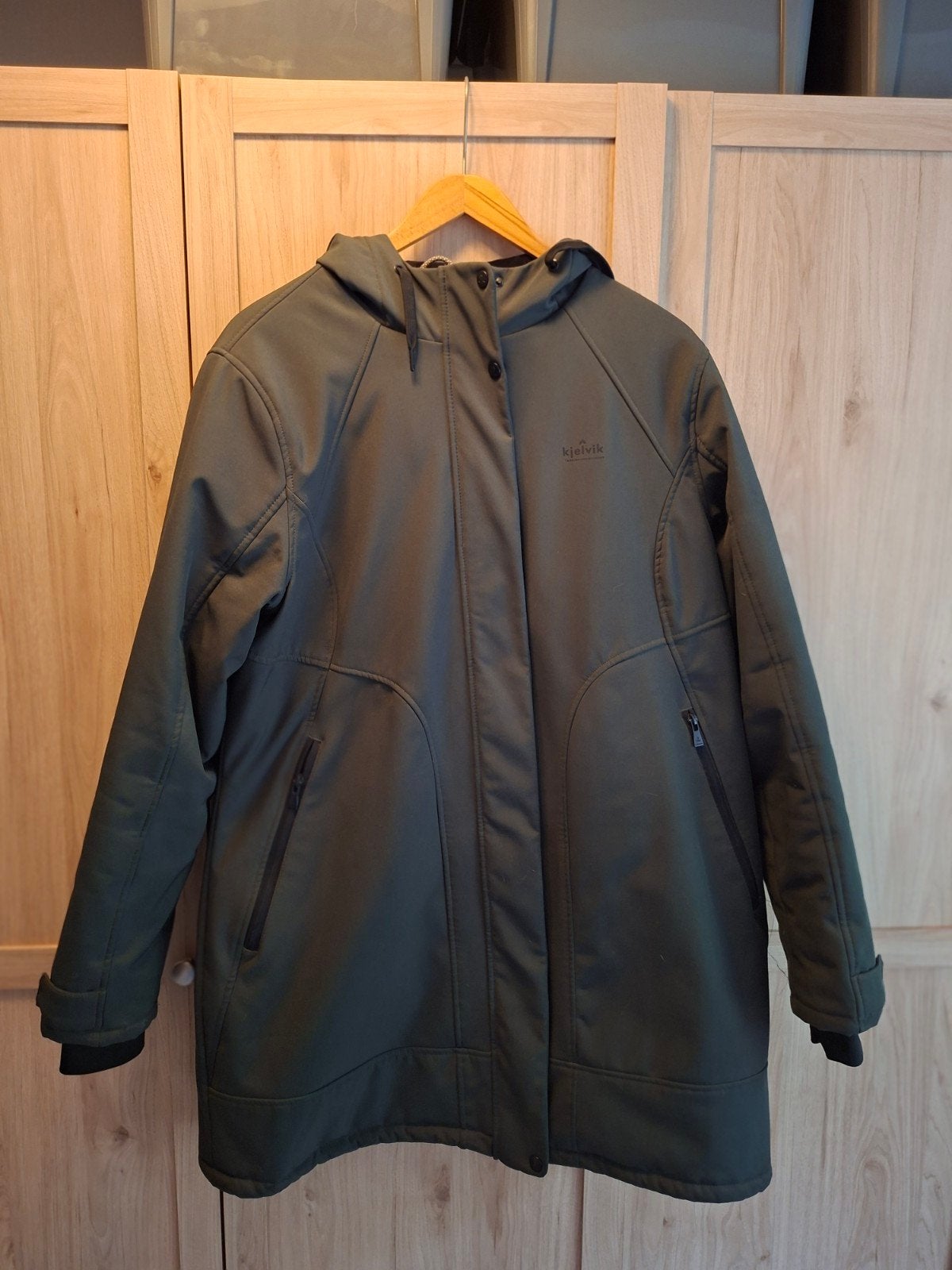 Kjelvik Winterjas Maat 48 met bijpassende sjaal, Kleding | Dames, Meerkleurig, Maat 46/48 (XL) of groter, Ophalen of Verzenden