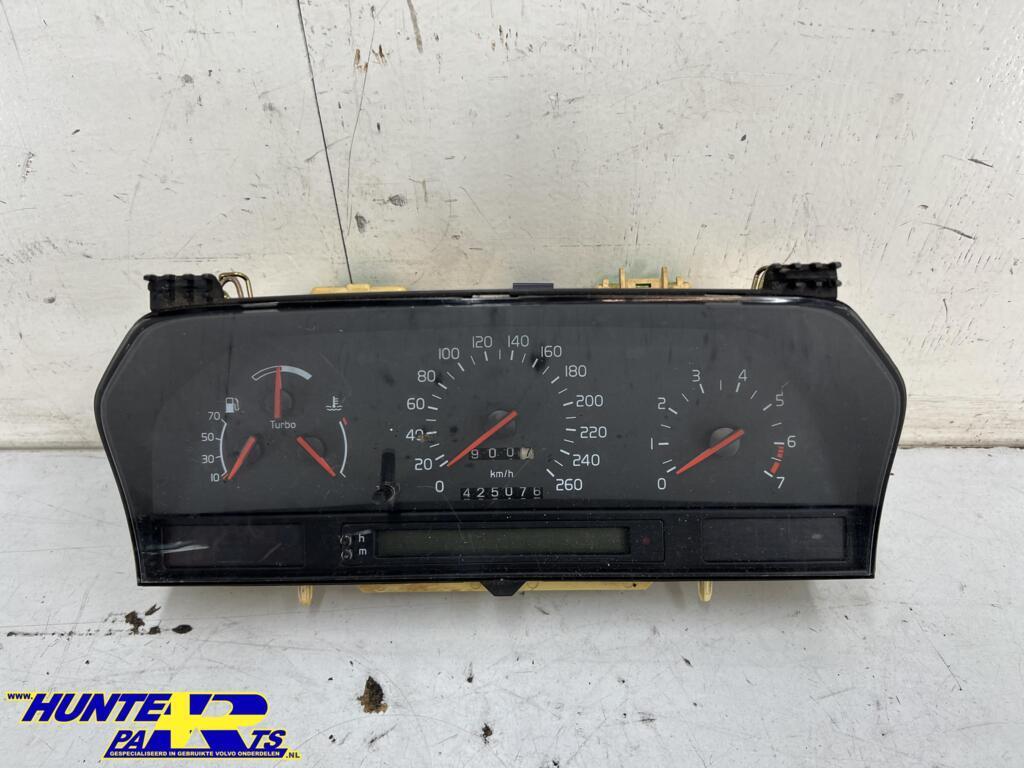 Tellerklok Volvo 850 ('91-'96) 3523204, Gebruikt, Ophalen of Verzenden, Volvo, Volvo