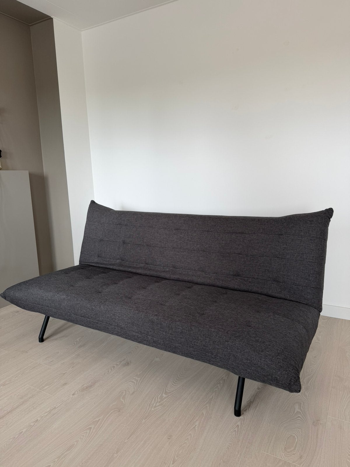Made Design slaapbank – antracietgrijs – perfecte staat, Ophalen, Tweepersoons, 190 cm of minder, Zo goed als nieuw