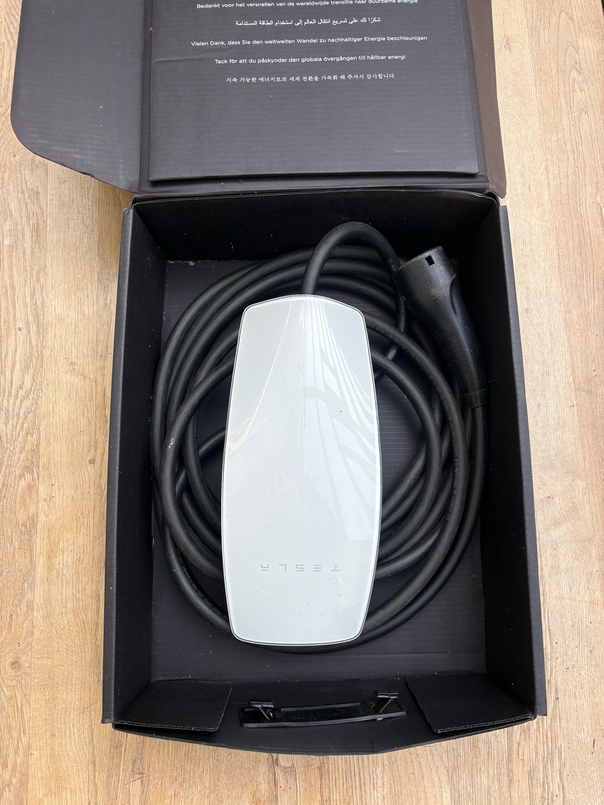 Tesla Gen 2 Mobiele Connector Laadkabel - Zo goed als nieuw, Auto diversen, Laadpalen, Ophalen of Verzenden, Zo goed als nieuw