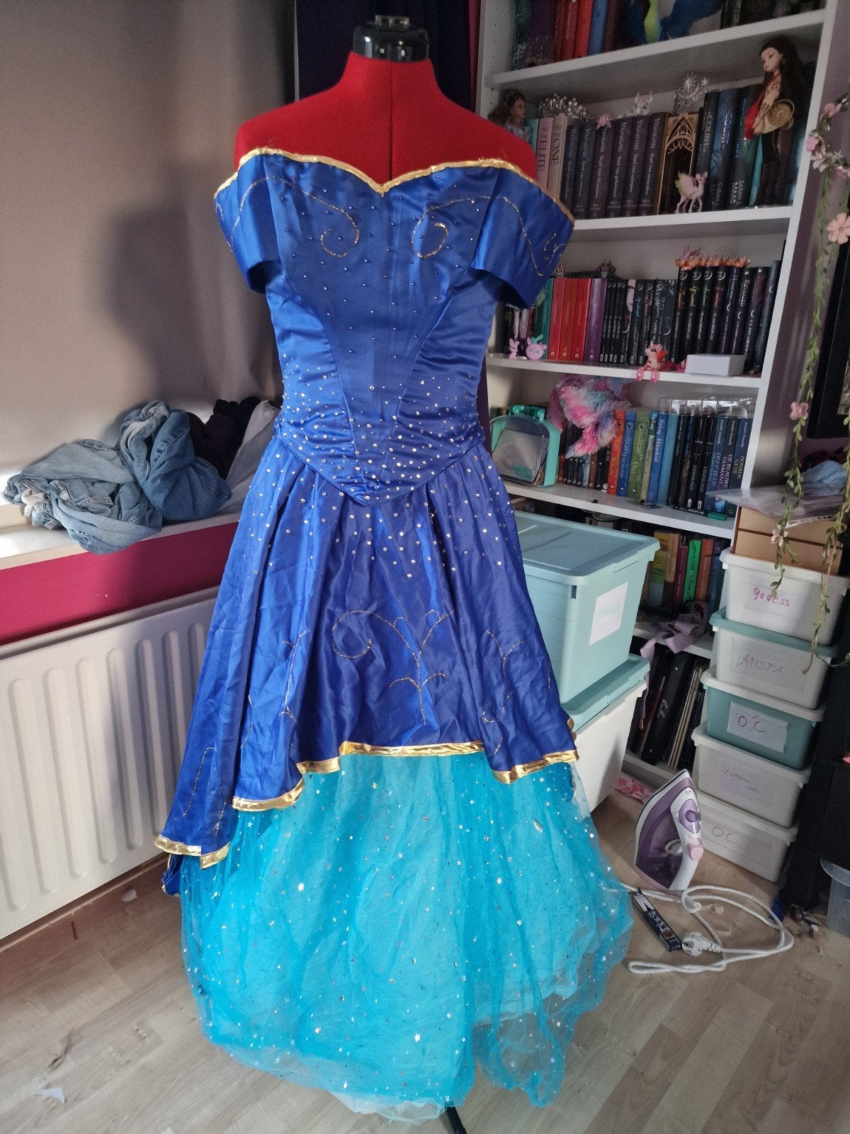 Blauwe Prinsessenjurk Kostuum met Strassteentjes en Glitter, Ophalen of Verzenden, Zo goed als nieuw, Pak of Jurk
