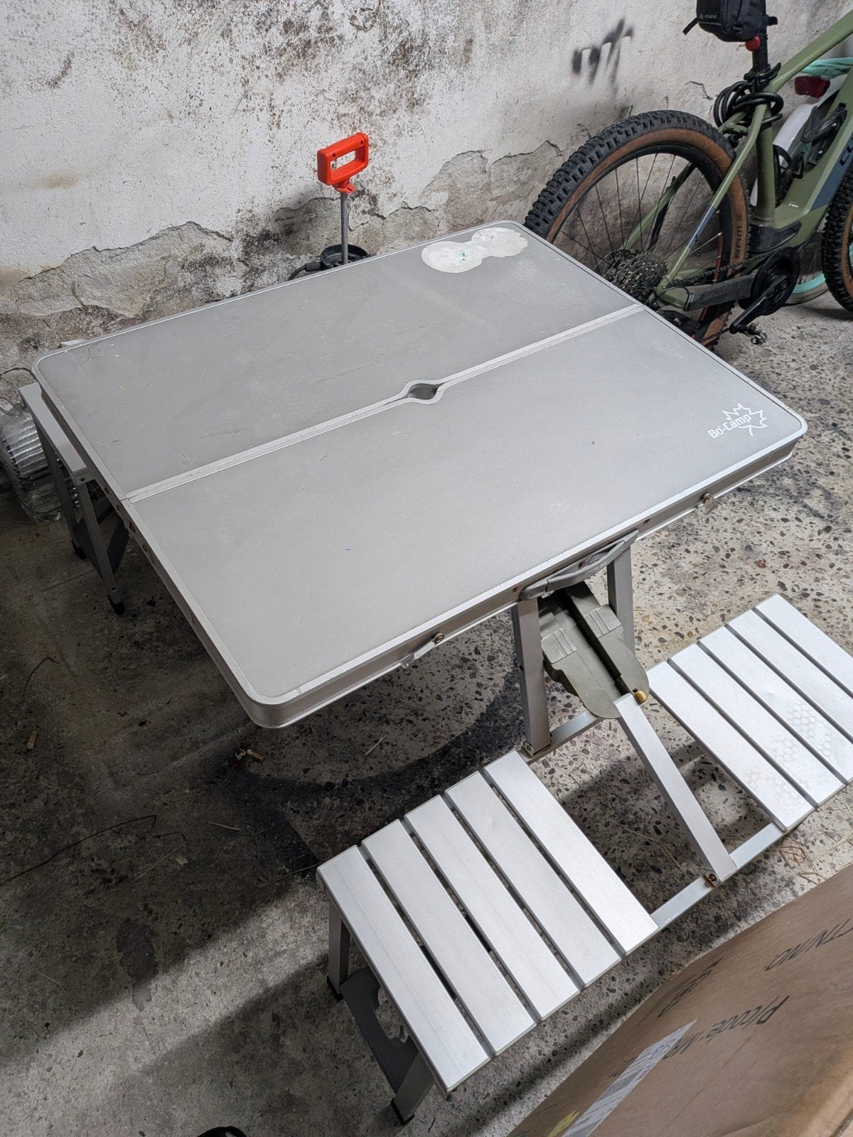 Opvouwbare campingtafel met bankjes, Caravans en Kamperen, Ophalen of Verzenden, Gebruikt