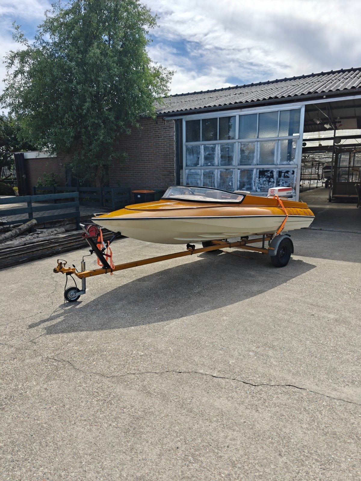 Sims Super V 1988 met Johnson 50 PK en trailer, Watersport en Boten, Speedboten, Ophalen, Overige merken, Gebruikt, Elektrische start