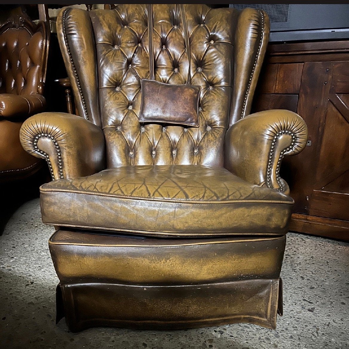 Leren Chesterfield Fauteuil MAGAZIJN OPRUIMING, Huis en Inrichting, Ophalen, Gebruikt, Leer, 75 tot 100 cm
