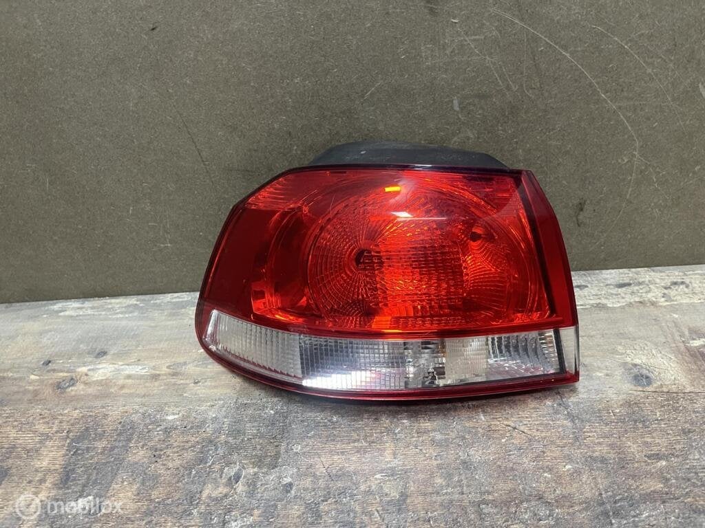 Achterlicht links Volkswagen Golf VI ('08-'13) 5K0945095E, Auto-onderdelen, Verlichting, Gebruikt, Volkswagen, Ophalen of Verzenden