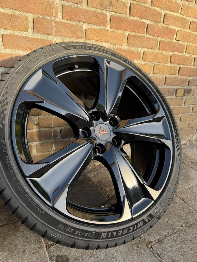 Leon Cupra 5fa velgen 19” michelin ps5 origineel golf a3, Velg(en), Nieuw, 235 mm, Zomerbanden