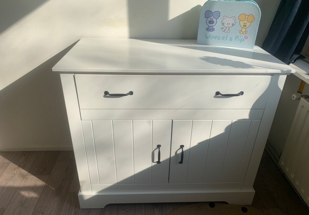 Degelijke commode met lichte gebruikerssporen, Ophalen, Gebruikt, 50 tot 70 cm, 100 cm of meer