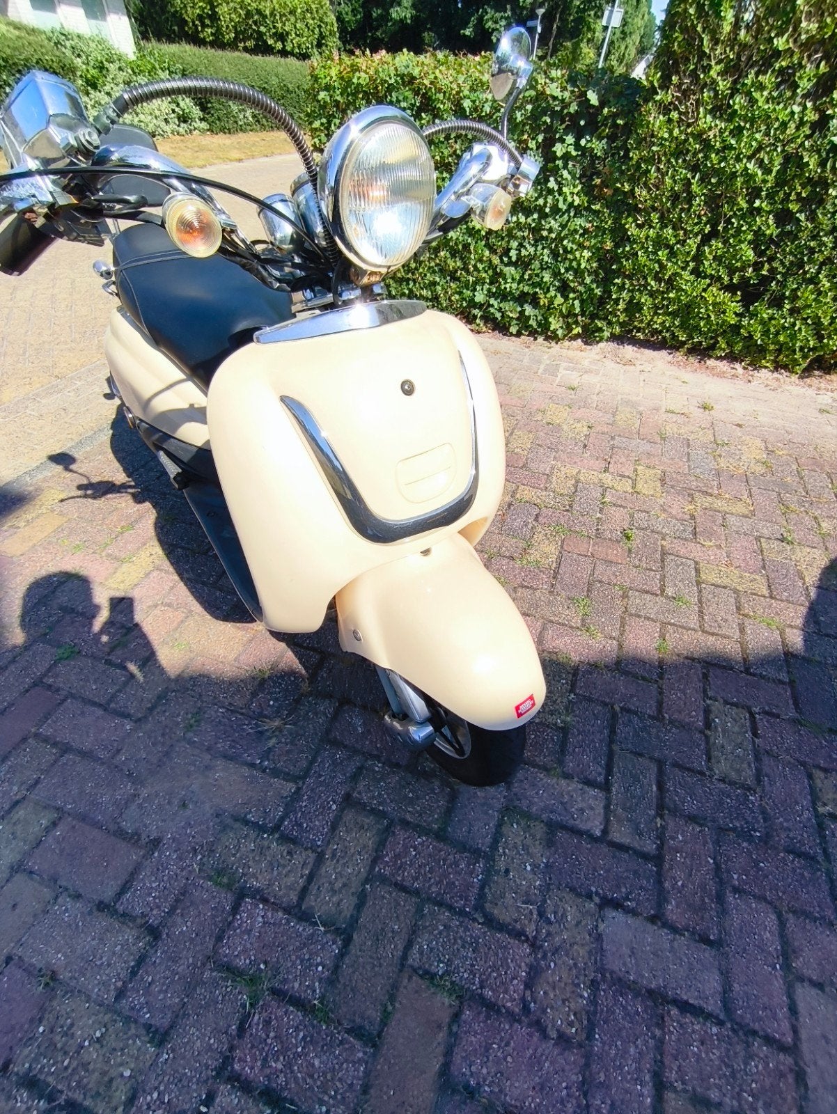 Turbho RG50 Scooter - Beige, lage km stand, met rugsteun, Gebruikt, Benzine, Ophalen, Overige merken