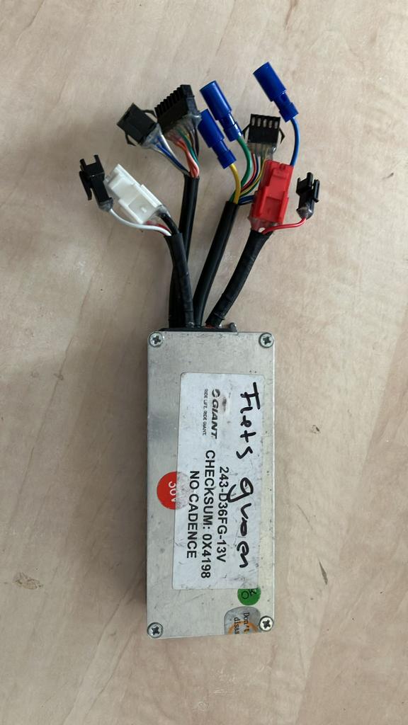 Giant twist 2x controller  36 Volt te koop gevraagd, Ophalen of Verzenden, Zo goed als nieuw, Overige merken